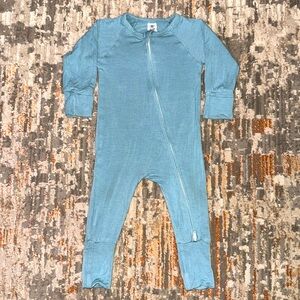 VGUC Larkspur 6-12M Convertible Bamboo Double Zip Sleeper - Light Blue